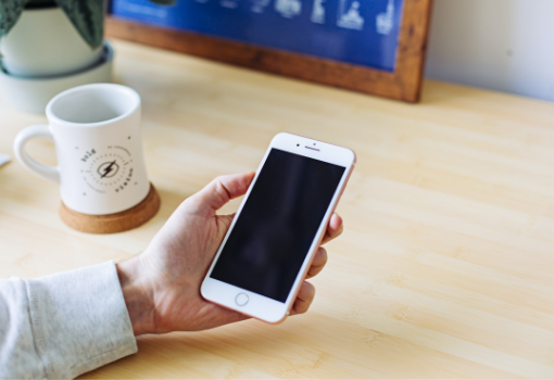 BAGSO | Tipps zu digitalen Helfern, Sprachassistenten und Co.